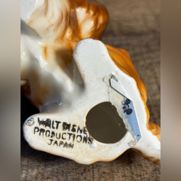 Vintage Disney Lady & the Tramp 60’s Disneyland Ceramic Figurines Made in Japan - Picture 11 of 13